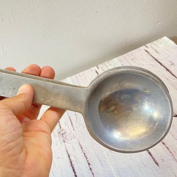 Vintage spoon and fork, Set of 2 Aluminum Salad Serving Fork & Spoon, Medieval S - Picture 3 of 6